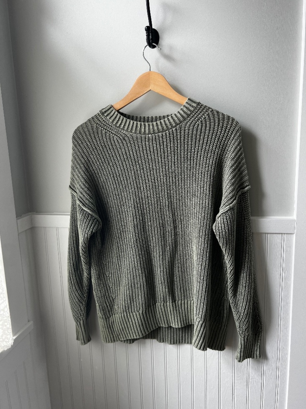 American Eagle Cotton Sweater